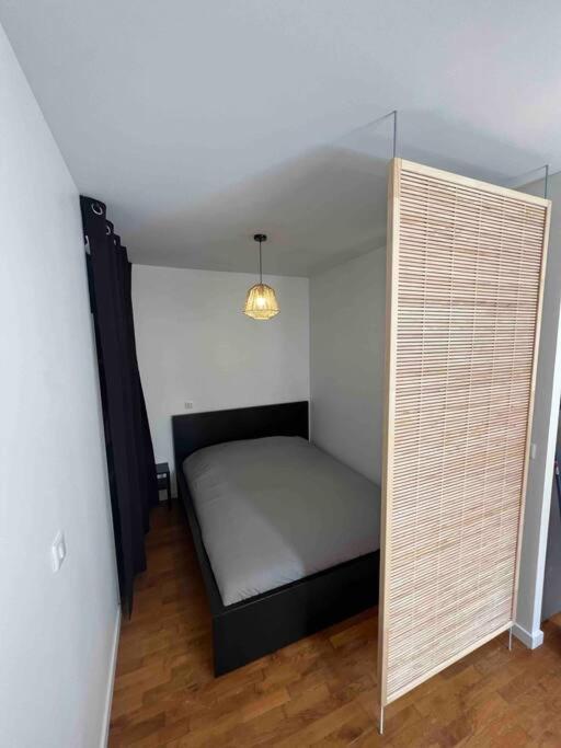 Climatise / Centre-ville / 4 Personnes Appartement *